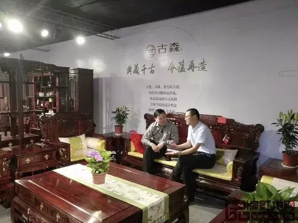 SBET实博红木位于东阳红博会的展位内景 SBET实博红木位于东阳红博会的展位内景